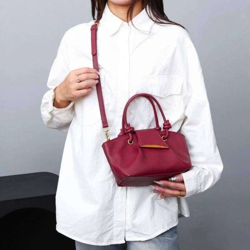 Famous Designer Elegant Leather Women's Crossbody Bag Luxury Brand Trendy Classic Commuter Vintage Daily Bag Y260205