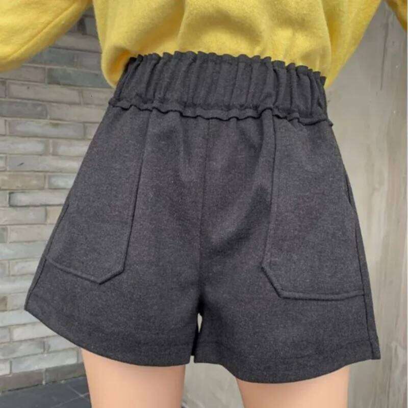 Winter Woolen Shorts Women Cozy Vintage Casual Pure All-match Wide Leg Simple High Elastic Waist Fashion Ins Pockets Comfortable C260206