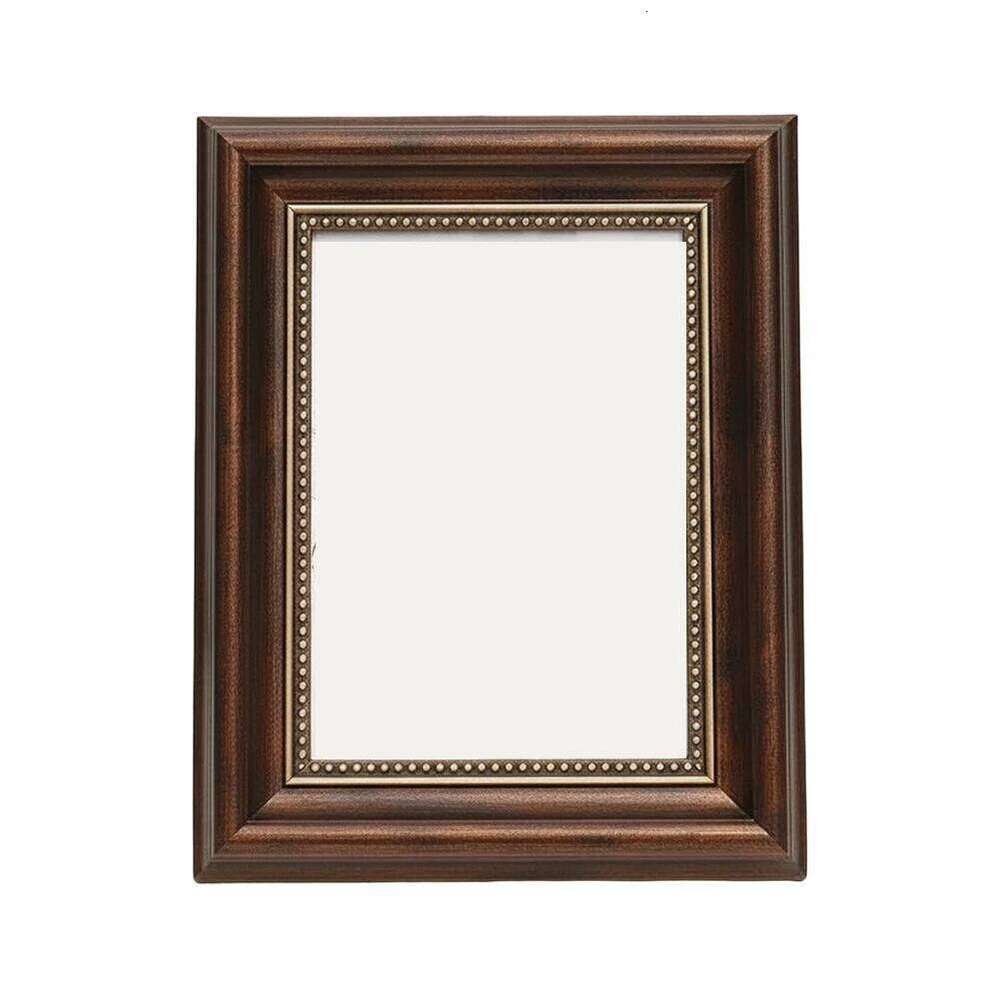 Creative 14-Inch Photo Frame with Vintage Design in Resin Perfect for Wall or Desk Placement to Highlight Personal Memories S260205
