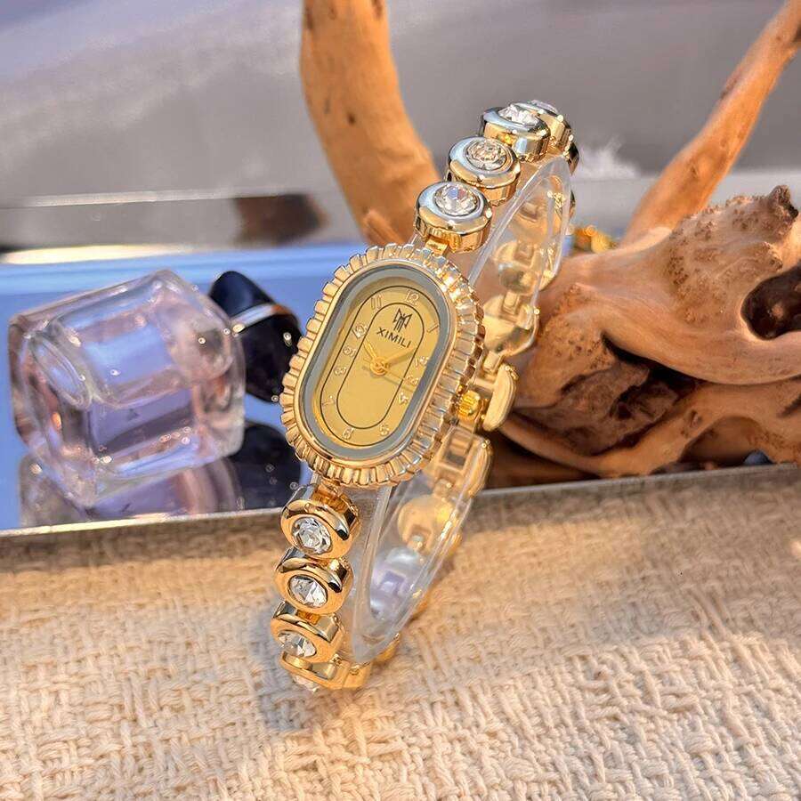 New Arrival Elegant Oval Shape Compact Gold Watch for Women Vintage Elegance Luxury Diamond Embedded Bracelet Quartz Wristwatch Z260206
