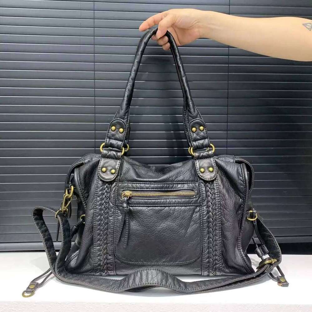 Y2K Spicy Girl One Shoulder Crossbody Vintage Washed Soft Leather Motorcycle Large Capacity Bag Y260205