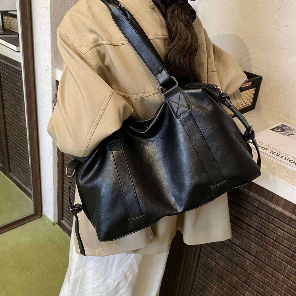 Large Capacity Tote For Women High Quality Travel Shoulder Black Brown Lady Handbag Solid Pu Leather Messenger Bag Y260205
