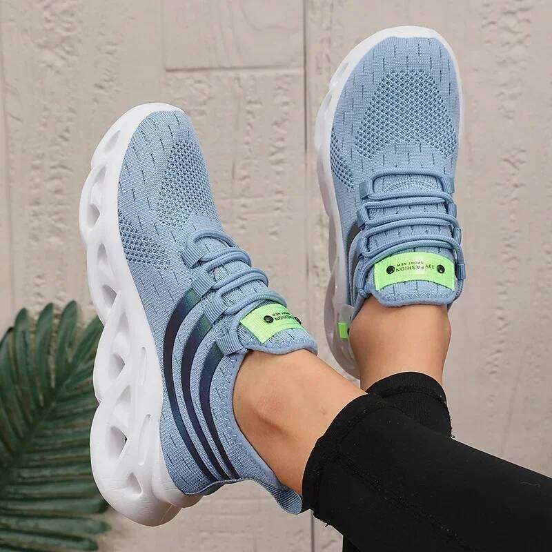 2025 Summer New Lightweight Mesh Breathable Running Shock-absorbing Soft Sole Fitness Women's Shoes