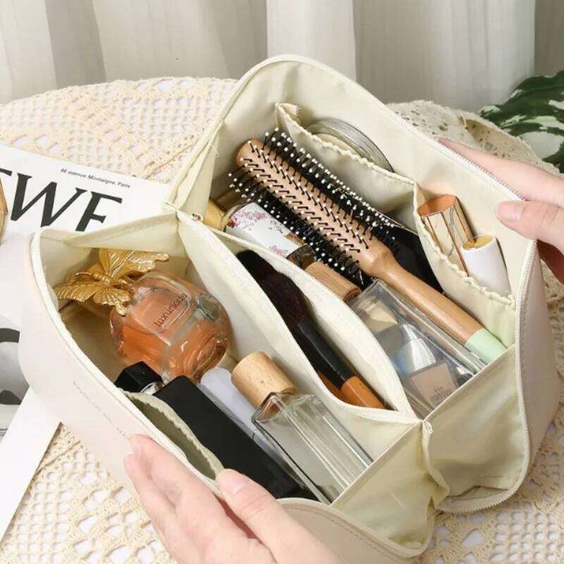 1pc Large Travel Makeup Bag, Waterproof Toiletry Pouch with Multiple Compartments, Portable Cosmetic Case for Women Y260206