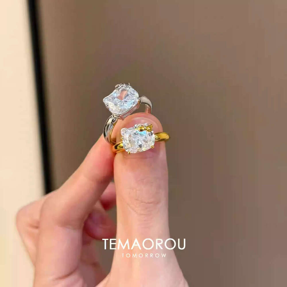 Super Shiny Cute KT Cat Sparkling Diamond for Women, Light Luxury Style, Niche Open Index Finger Ring, Fashionable Girly Temperament Ring