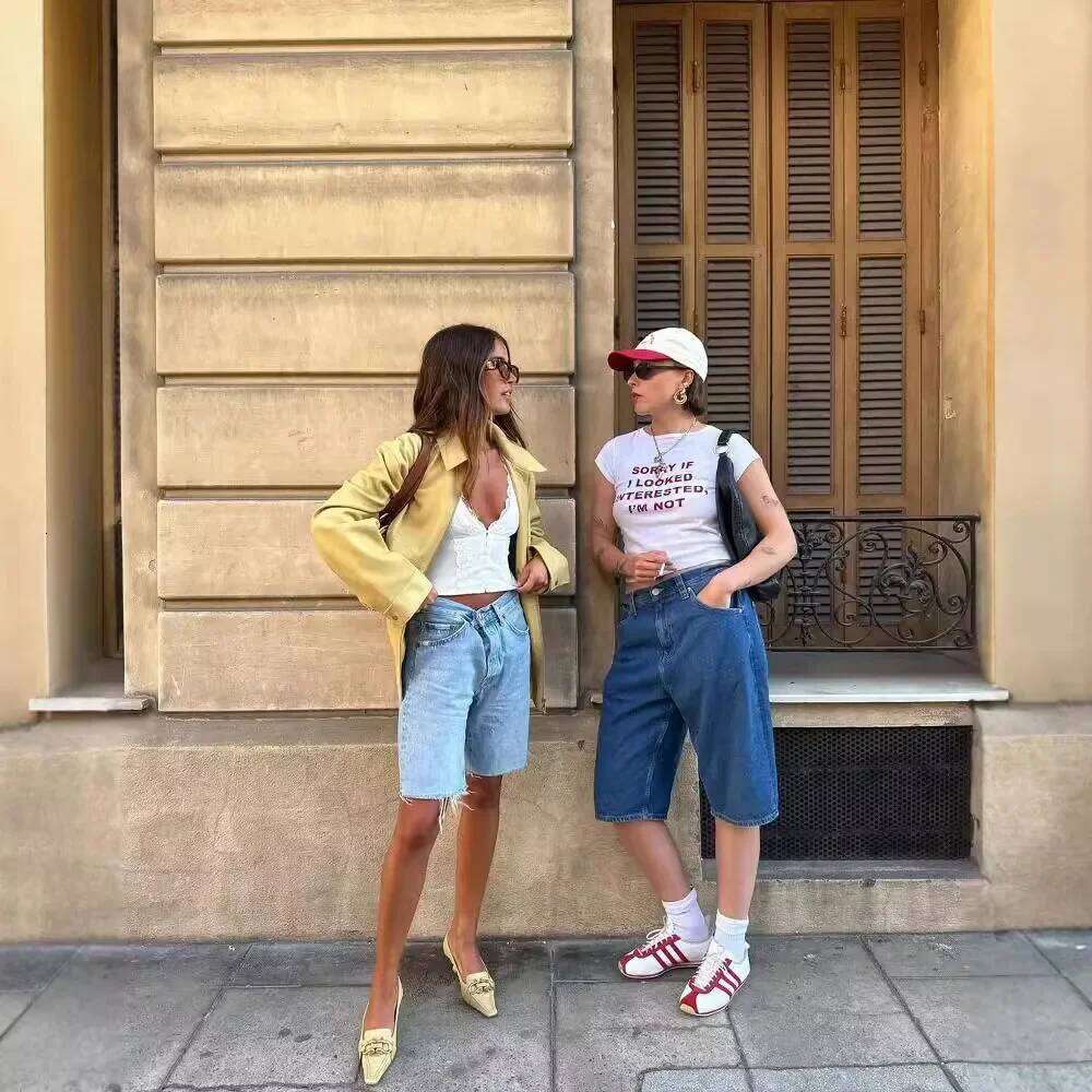 Jeans Women Denim Shorts Vintage Straight Pants Washed Distressed Mid Waist Pockets Basics Calf Length Trousers Denims C260206