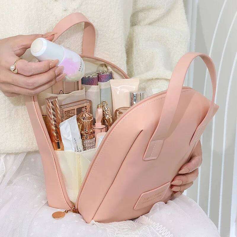 Portable Travel Makeup with Large Capacity High-End Cosmetic Organizer Stylish Toiletry Storage Bag for Cosmetics Y260206
