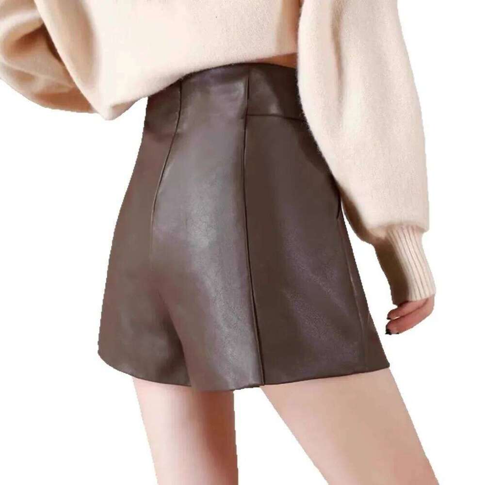 High Waist PU Leather Shorts Women's Outerwear Autumn Winter New Style Black A- Line Wide Leg Loose Korean Version Boot Pants XJ260206