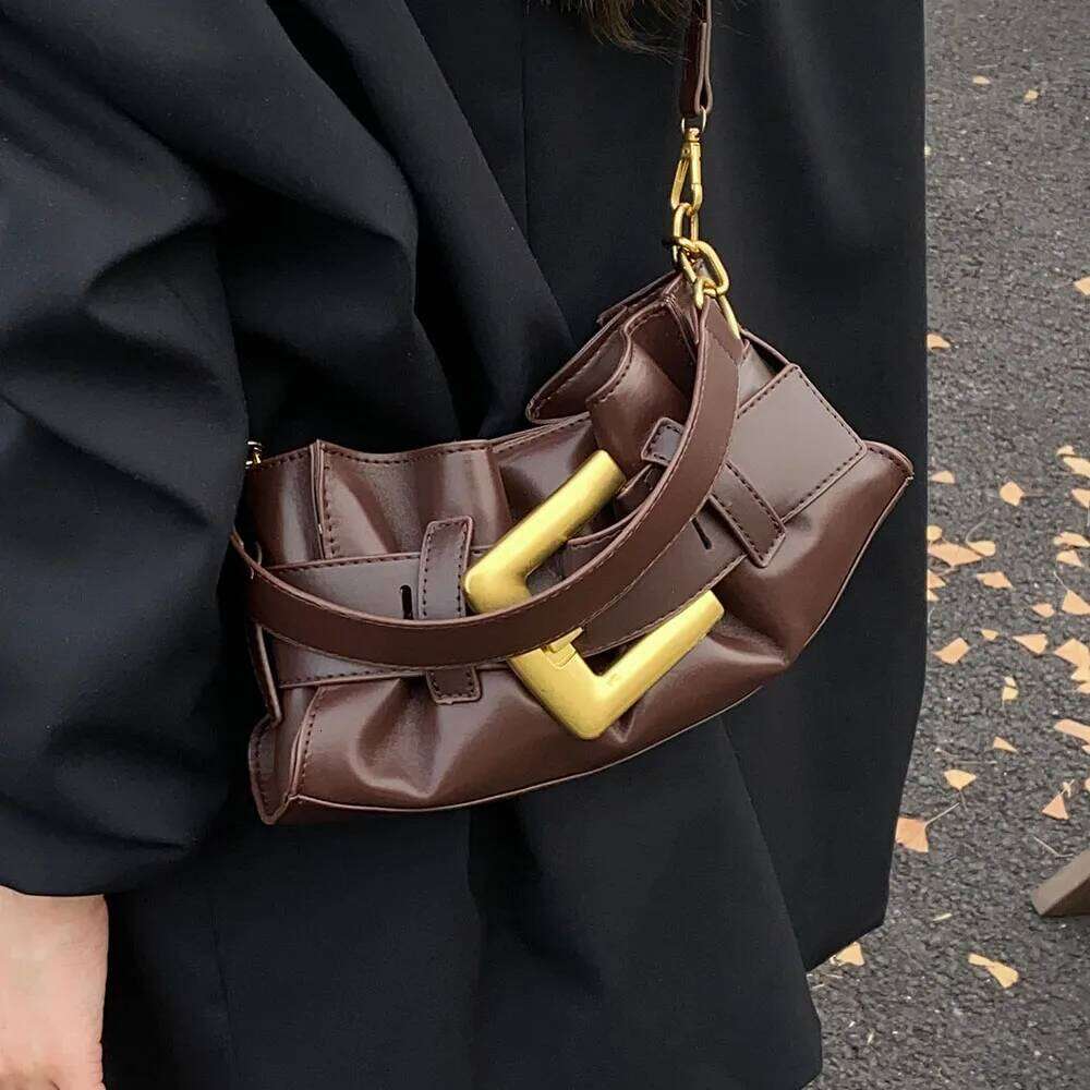 Trendy Buckle Chain One Shoulder Bag Women's Fashion Temperament Commute All-Match Crossbody Bags Daily Versatile Armpit Packs Y260205