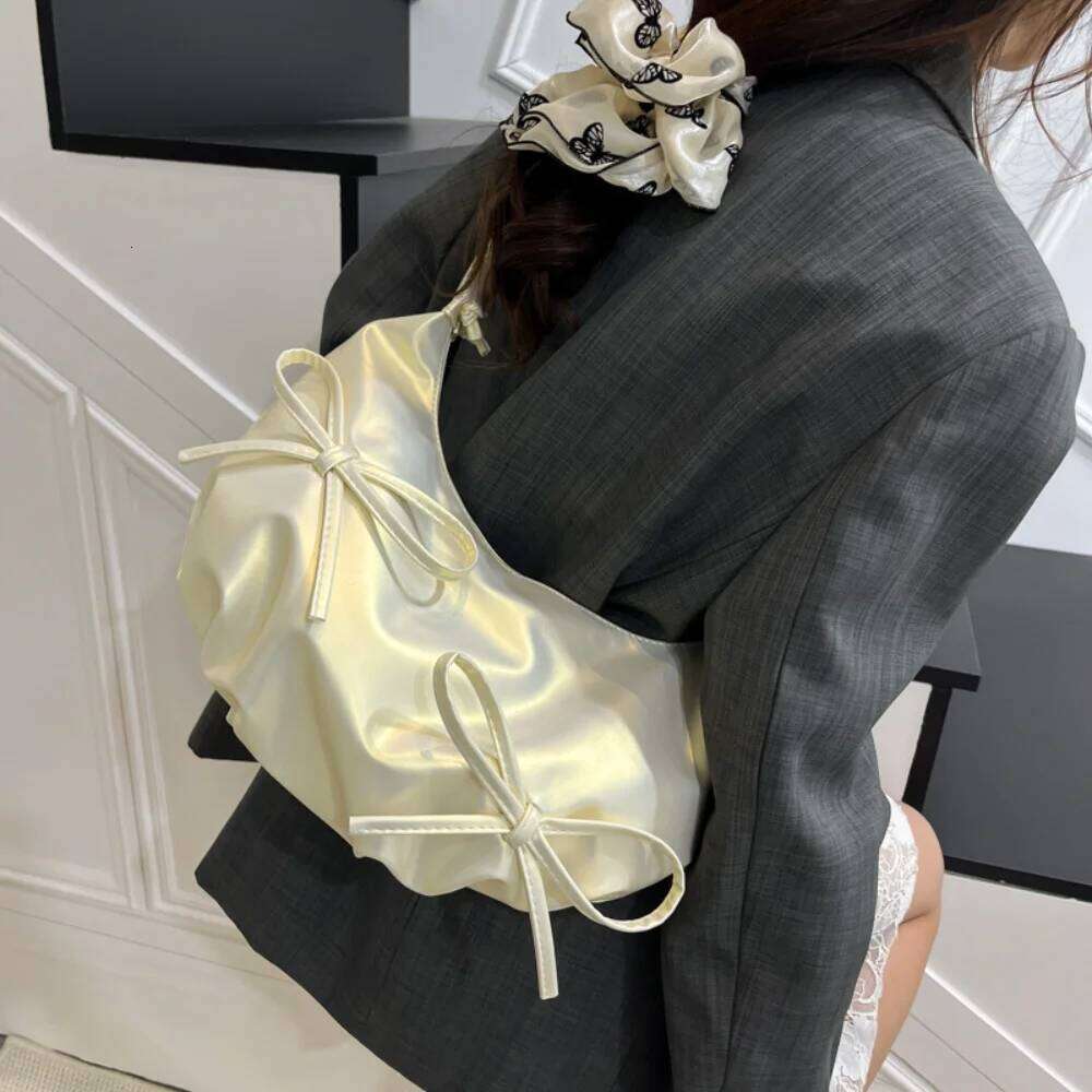2026 Bowknot Underarm Women Pleated Strap Crossbody Unique Fashion Casual Outings Daily Use Shoulder Bag Y260205