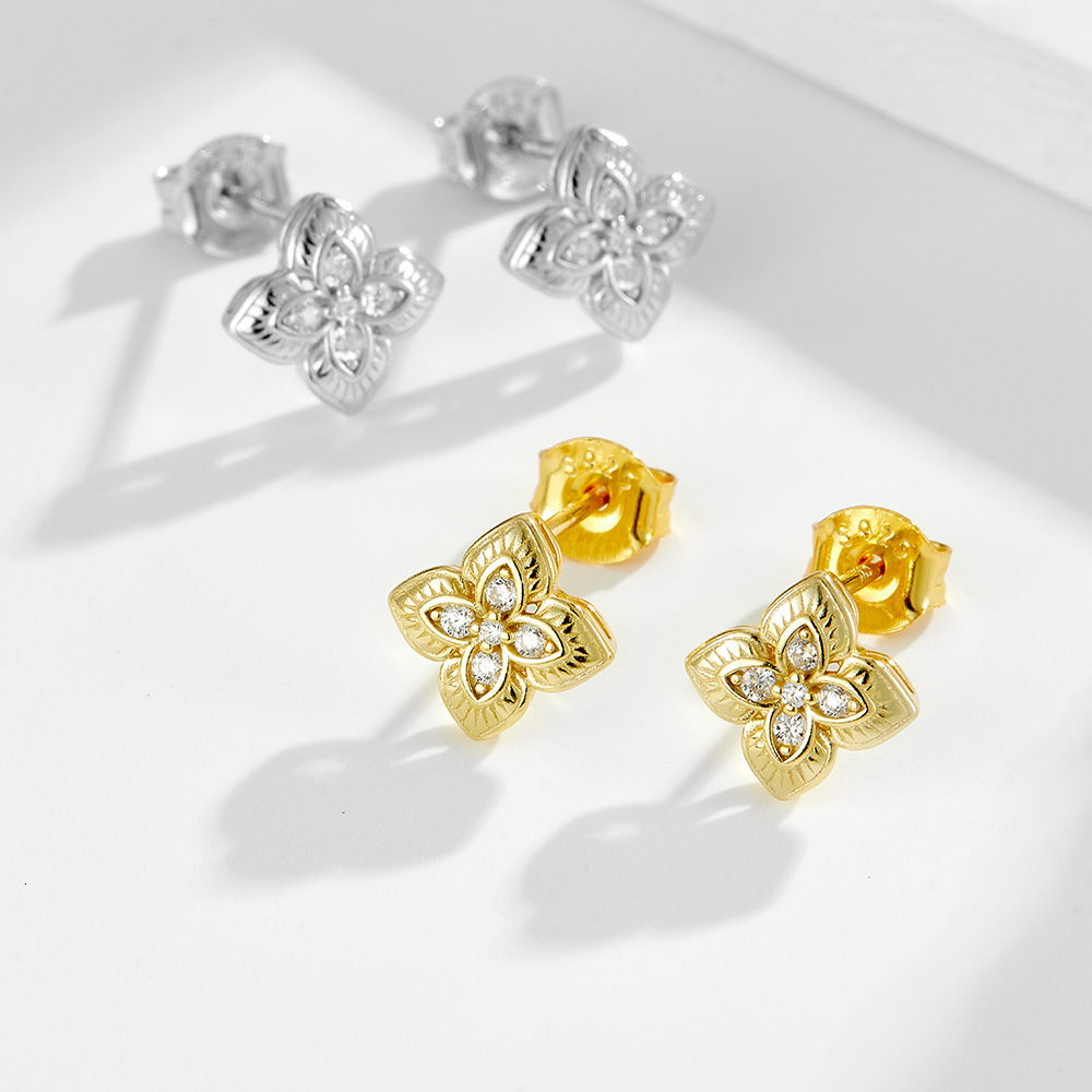 bestseller S925 sterling silver diamond-encrusted four-leaf clover for women, fashionable, simple, light luxury ins earrings