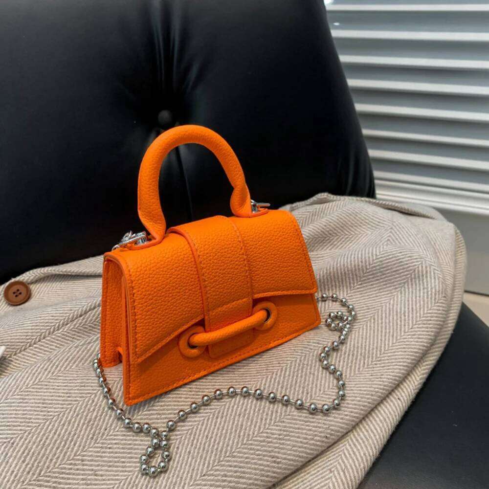 Women Mini Handbag Korean Style Chic Solid Texture Chain Crossbody Bag Ladies Summer High-Grade New Lipstick Commuter Bags Y260205