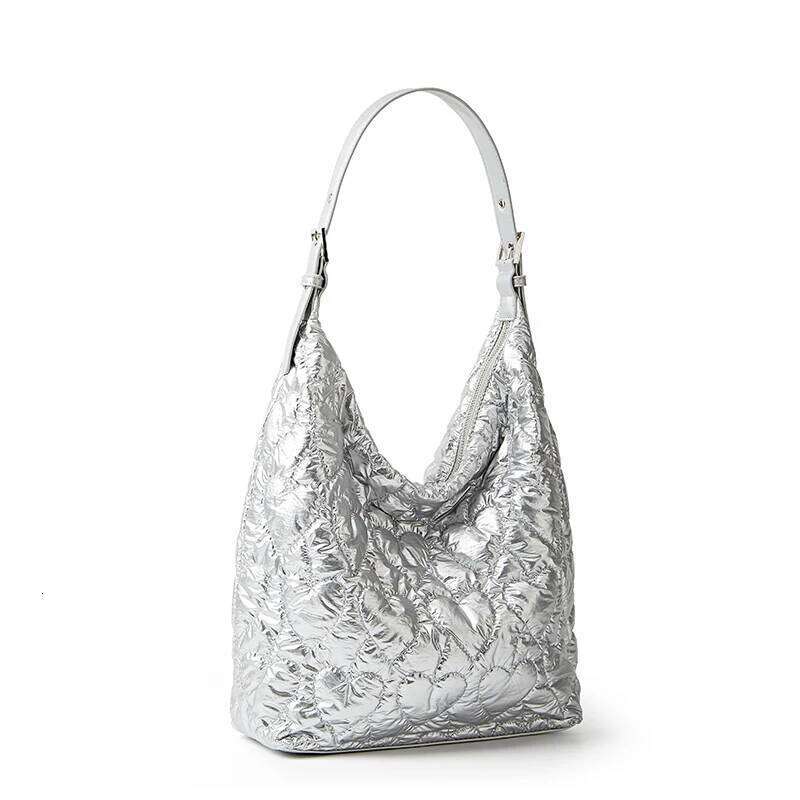 Large-Capacity New Style Lightweight Fashionable Heart-Patterned Versatile Women's Shoulder Tote & Handheld Bag Y260205