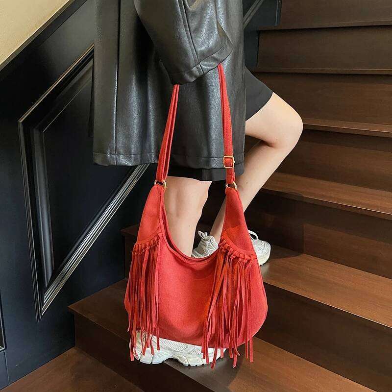 LEFTSIDE Design Faux Suede Shoulder Bags for Women 2025 Tassels Crossbody Bag Females Retro New Luxury Handbags and Purses Y260205