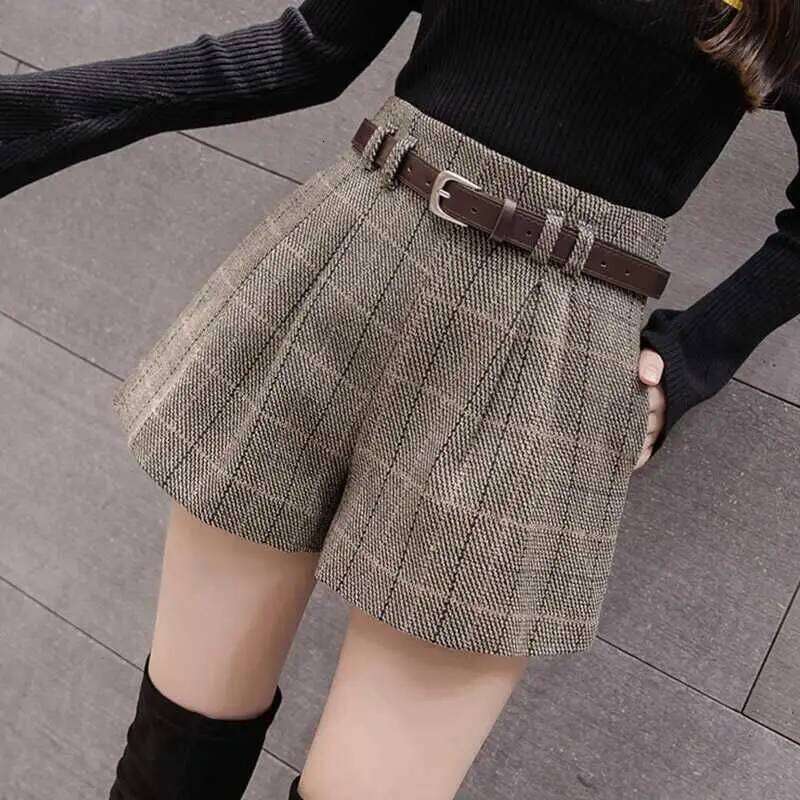 Stylish Wool High-Waist Shorts with Fashion Belt XJ260206