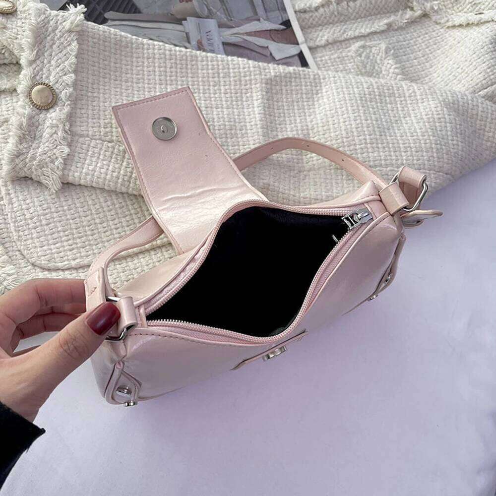 PU Leather Fashion Sling Waterproof Women Stylish Armpit Large Capacity Y2K Adjustable Strap Messenger Bag Y260205