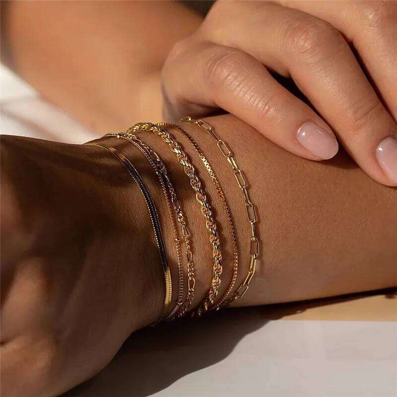 6Pcs/Set Bohemian Multi-layer Thin Chain Bracelets for Women Minimalist Gold Color Metal Bangles Summer Y2K Jewelry Accessories 26H0206