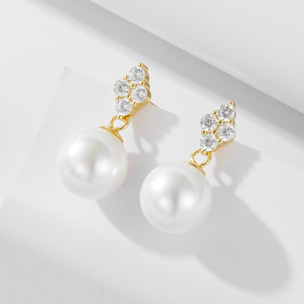 S925 sterling silver Korean-style micro-inlaid zircon four-leaf clover pearl earrings, high-end, simple, elegant, niche earrings