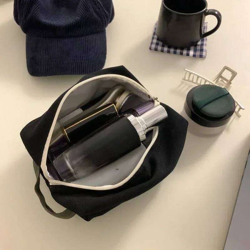 Fashion Korean Style Women Cosmetic Travel Organizer Storage Bag Canvas Make Up Case Small Large Tote Makeup Kit Pouch Y260206