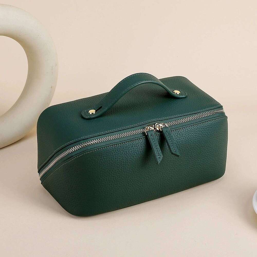 Large Capacity Genuine Cosmetic for Woman or Girl Real Cow Leather Make Up Bag Y260206