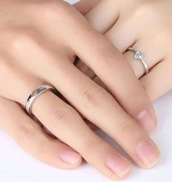 1/2pcs New Fashion Couple Adjustable Heart Rings for Men Women Lovers Engagement Wedding Anniversary Party Valentine's Day Gifts W260206
