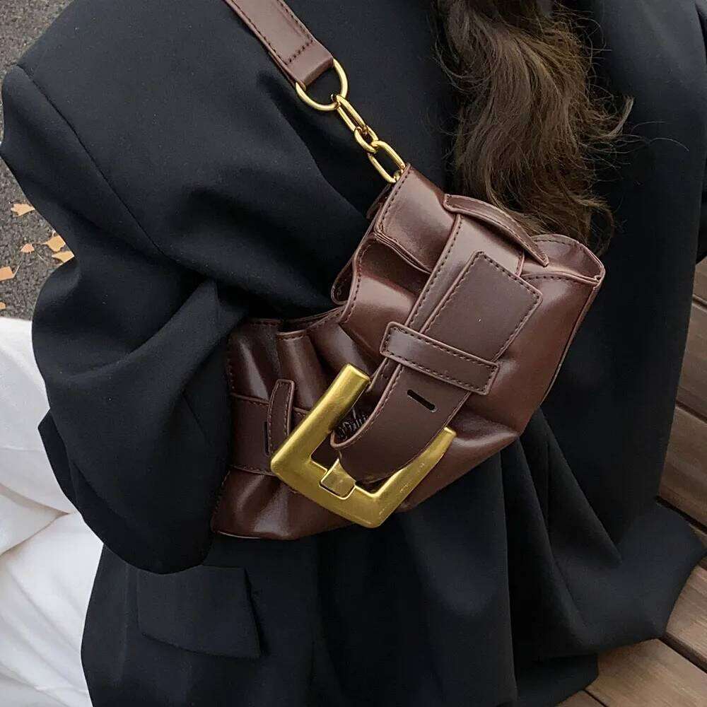 Trendy Buckle Chain One Shoulder Bag Women's Fashion Temperament Commute All-Match Crossbody Bags Daily Versatile Armpit Packs Y260205