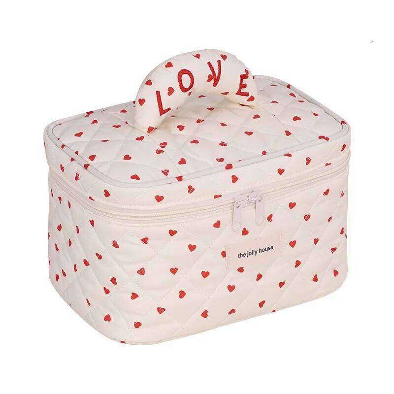 New Fashion Love Ladies Makeup Handbag Large Capacity Travel Toiletry Cosmetics Organizer Storage Bag Y260206