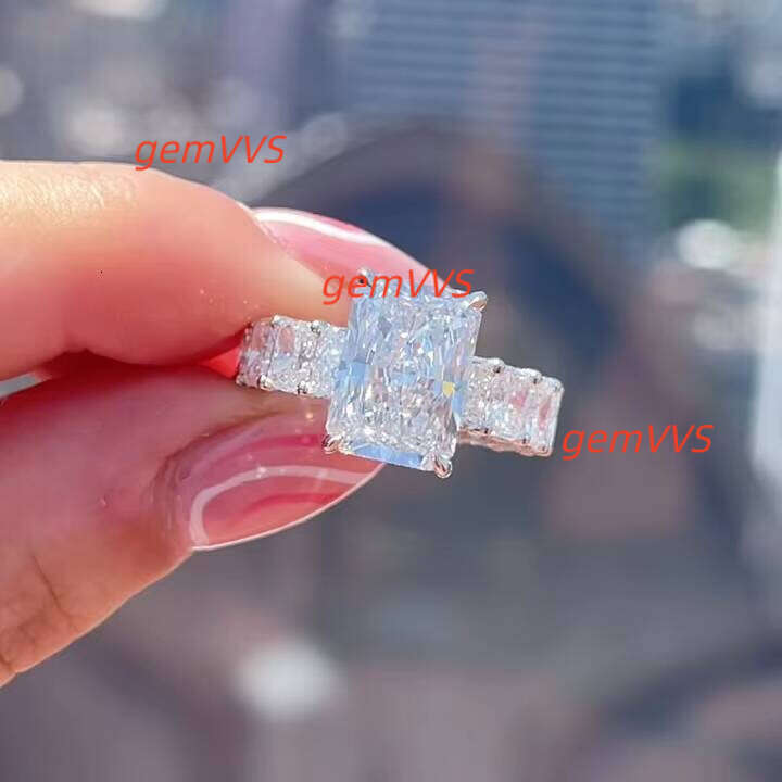 Wholesale GRA Vvs Moissanite 10K 14K 18K Solid Gold Custom Emerald Radiant Oval Cut Engagement 925 Silver Diamond Ring Women Men