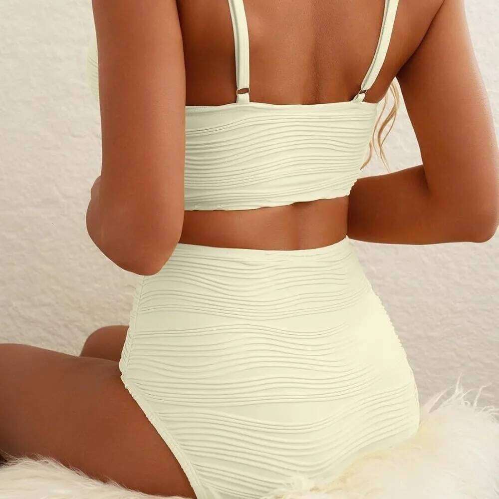 Solid Color Women's Fashionable Elegant Split Style Hollow Personality Swimsuit Chest Cushion No Steel Support Bikini Z260206