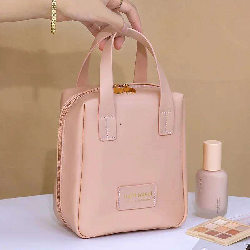 Portable Travel Makeup with Large Capacity High-End Cosmetic Organizer Stylish Toiletry Storage Bag for Cosmetics Y260206