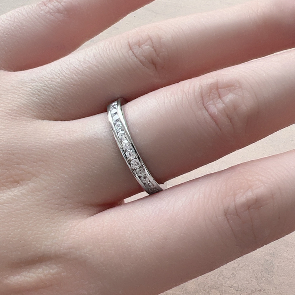 925 sterling silver 2mm zircon ring women, style, simple and fashionable, versatile for everyday wear, single row diamond ring, hand jewelry