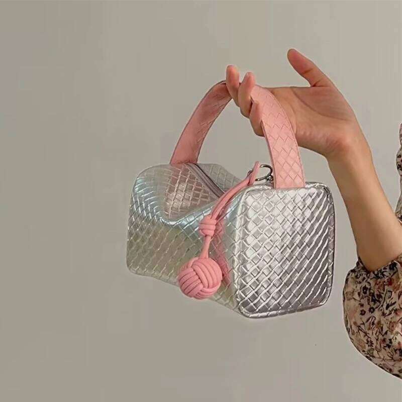 New Cosmetic Bag PU Pillow Makeup Pouch Womens Large-Capacity Storage Organizer Multifunctional Travel Toiletry Kit Handbag Y260206