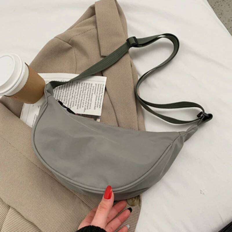 1pc Women Large Color Solid Nylon Half Moon Daily Street Fanny Pack Waist Bag Capacity Travel Crossbody XJ260129