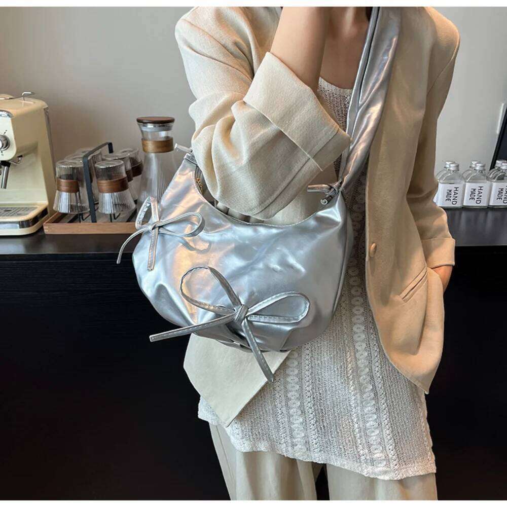 Fashionable Bow Kawaii Handbag Women with Pleated Straps for Light Travel and Large Capacity Shoulder Bag Y260205