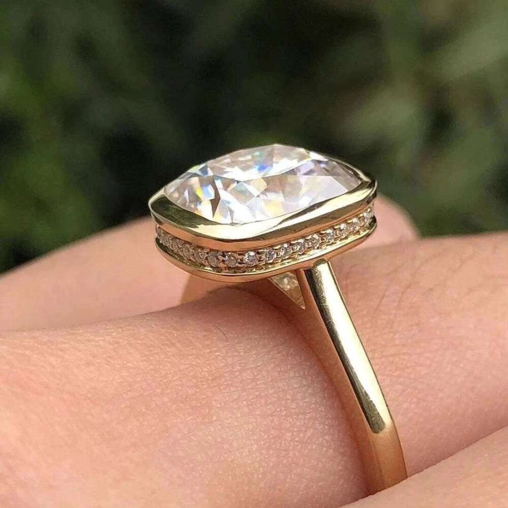 10K Gold Moissanite Diamond Ring Bride Or Couple And Wedding Use Available For Wholesale Supply