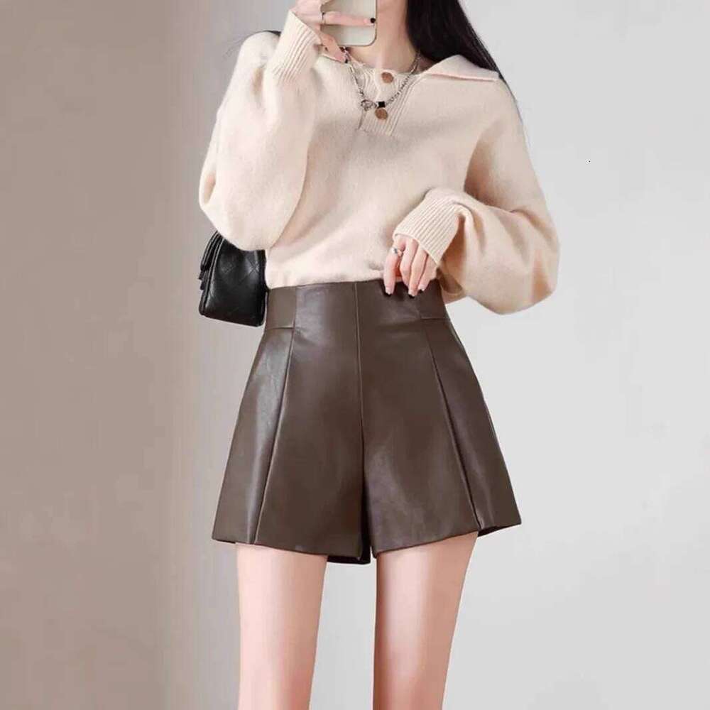 High Waist PU Leather Shorts Women's Outerwear Autumn Winter New Style Black A- Line Wide Leg Loose Korean Version Boot Pants XJ260206