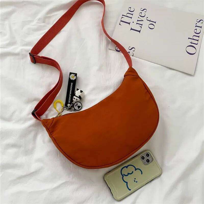 Crescent Shaped Crossbody Bags for Woman Dumpling Lightweight Small Ita Bag, Fashion Shoulder Underarm Women's Bag Purses XJ260129