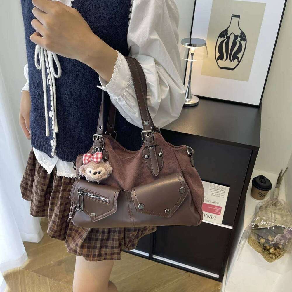 Autumn and Winter Retro Versatile Large-capacity Women's New Casual Commuting Shoulder Crossbody Relaxation Tote Bag Y260205