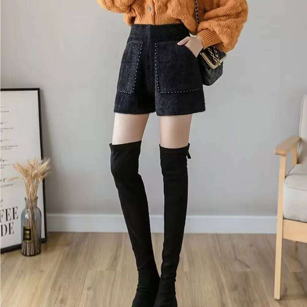 2025 Elastic High Waist Plush Autumn Winter Artificial Mink Wool Women Femme Casual Ladies Shorts Black Boots Pant XJ260206