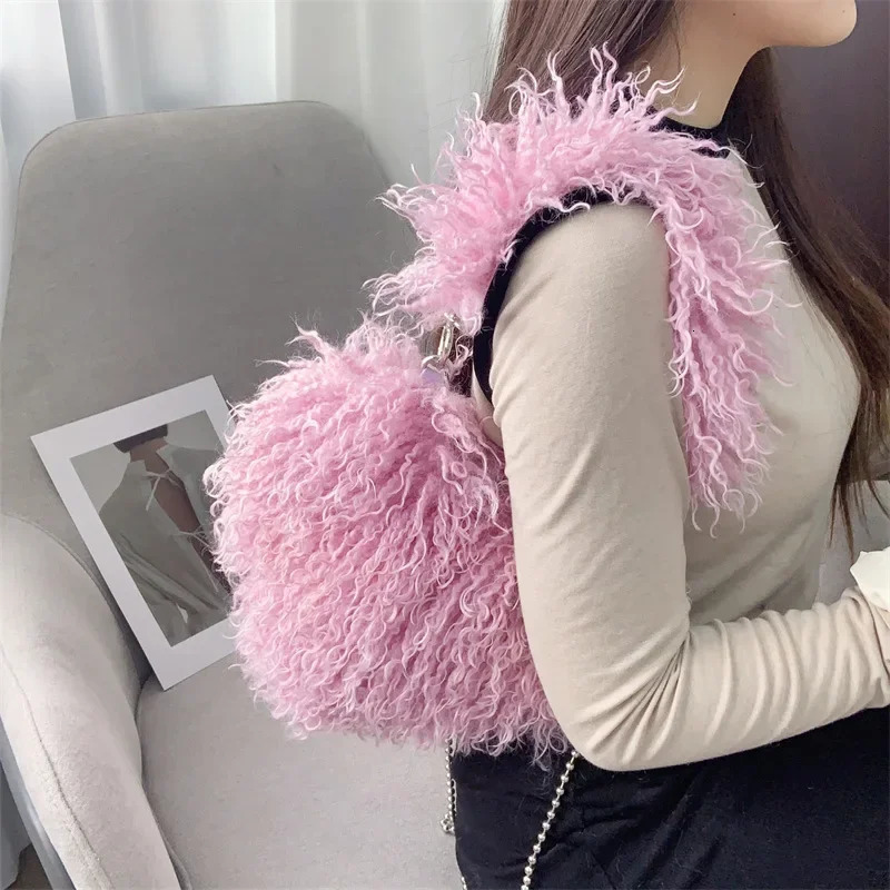 Heart-shaped Womens Plush Crossbody Bags Sweet Love Faux Fur Female Shoulder Bag Soft Fluffy Tote Handbags Underarm Bag 260129