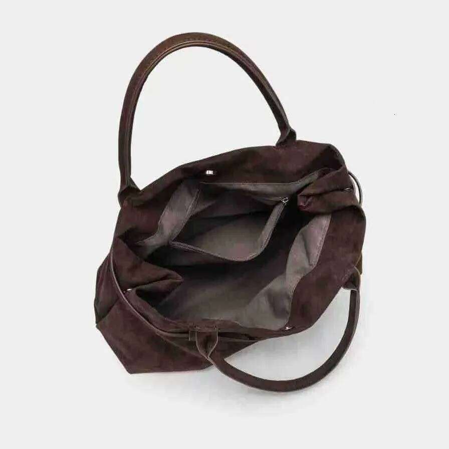 Women's Large Capacity Vintage Tote Bag - Elegant Brown, Structured Snap Closure, Sturdy Handles for Work, Travel, Everyday Use Y260205