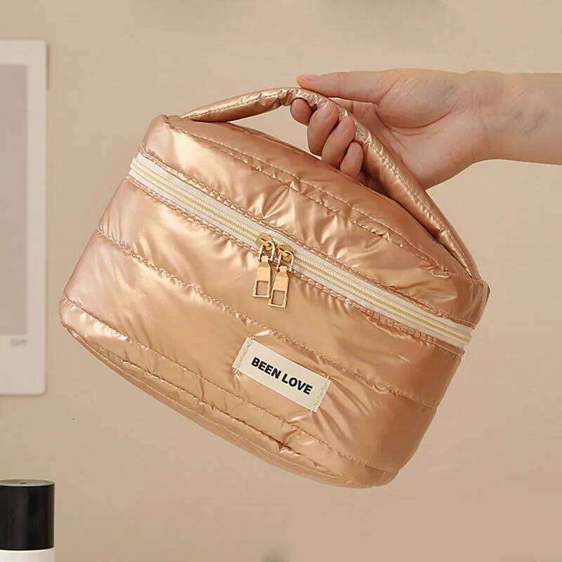 Large Capacity Tote Cosmetic Bag New Gold Silver Travel Toiletry Pouch Portable Makeup Organizer for Lipstick Cosmetics Case Y260206