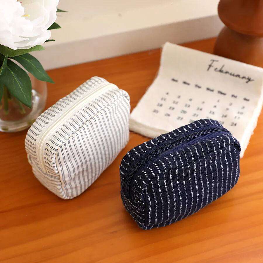 Makeup Korean Version Student Toiletry Large Capacity Portable Lipstick Cosmetics Storage Bag Y260206