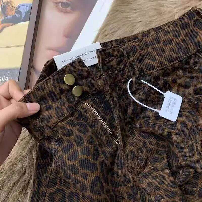 Sexy Leopard Printed Denim Women's Summer New High Waist Slim A Word Hip-wrapped Jeans Hot Pants Shorts Feminino C260206