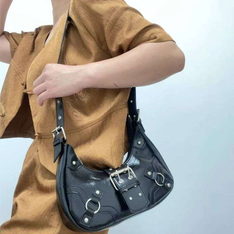 Fashion Rivet Design Saddle Shoulder Bags for Women Versatile Ladies Underarm Handbags Purse Casual Cool Hot Girls Crossbody Bag Y260205