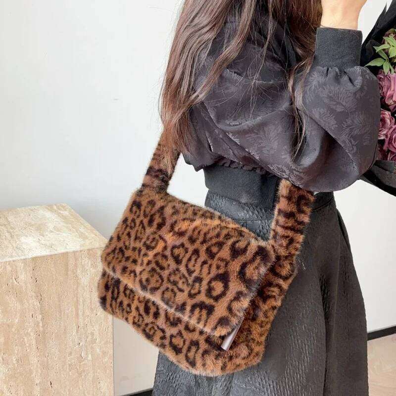 Faux Fur Leopard Print Messenger Bags for Women Vintage Soft Plush Ladies Shoulder Bag Large Capacity Female Furry Handbags XJ260129
