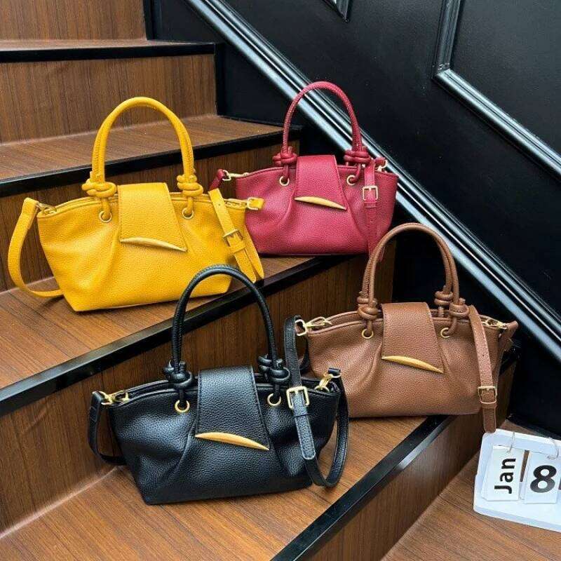 Famous Designer Elegant Leather Women's Crossbody Bag Luxury Brand Trendy Classic Commuter Vintage Daily Bag Y260205