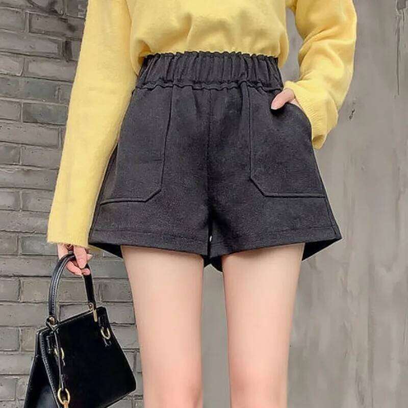 Winter Woolen Shorts Women Cozy Vintage Casual Pure All-match Wide Leg Simple High Elastic Waist Fashion Ins Pockets Comfortable C260206