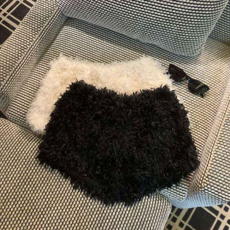 Women's Autumn Winter Tassel Shorts Lady Fluffy High Waist Solid Color Short Pants XJ260206