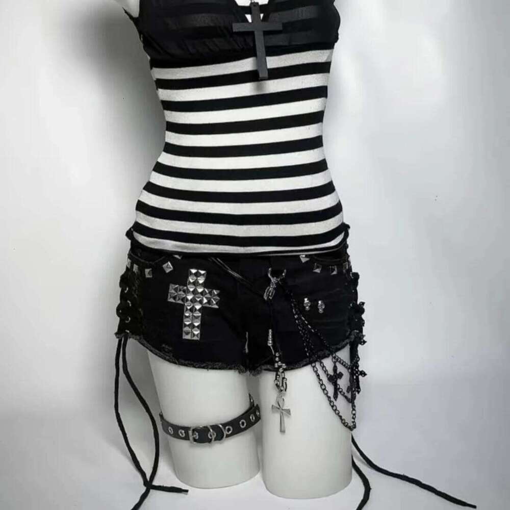 Subcultural Summer Gothic Hot Girl Women's Metal Circle Willow Nail Decorative Ultra Short Shorts Punk Y2K Harajuku Sexy H260206